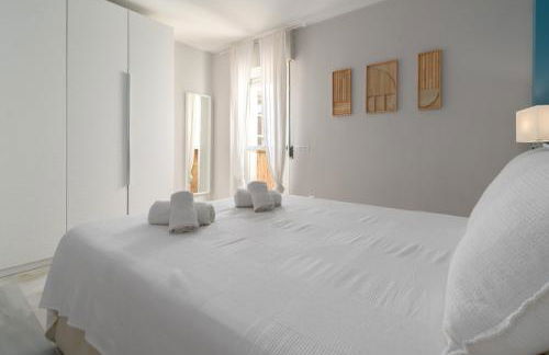The Marbella Beach House - 4min Walk to the Sea - Photo 13