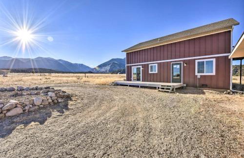 Near Hikes and Arkansas River Mtn-View Getaway! - Foto 1