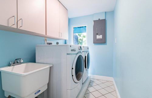 Palm Paradise - Pet Friendly Home on Siesta Key w/ Large Heated Private Pool & Outdoor Area! - Foto 29