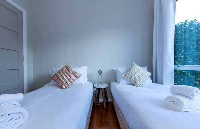 Sunny, Character 2 Bedroom Home - Mission Bay - Photo 2