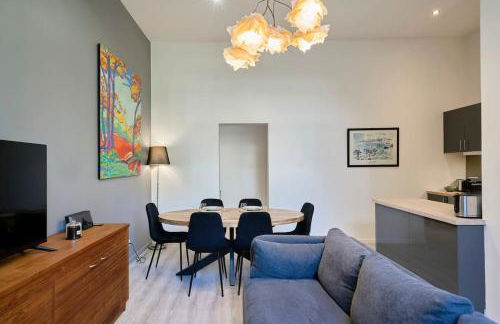 Appartement cosy proche du tram avec parking privé - Foto 8