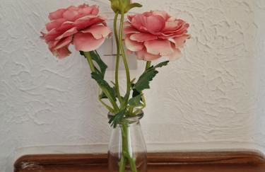 Chimes-Company & Family Stay, 2 Bedroom House with On Street free parking - Foto 16