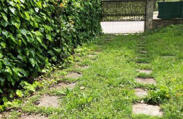 Una casa ospitale con giardino - Foto 58