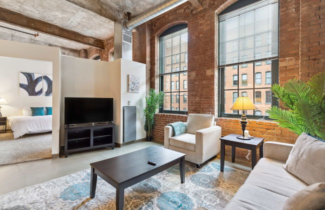 Historic Loft Retreat With Pool - Foto 69