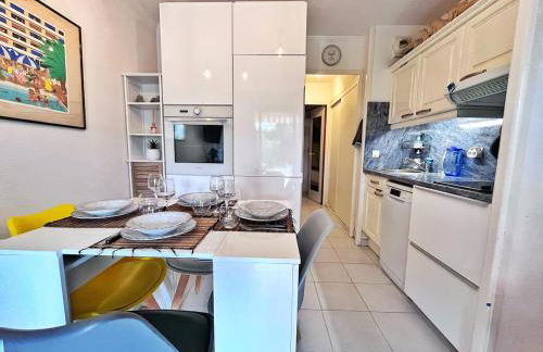 Rez de jardin privatif à 150m de la mer - Foto 45