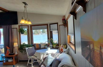 Airport Waterfront Cottage w transportation - Foto 25