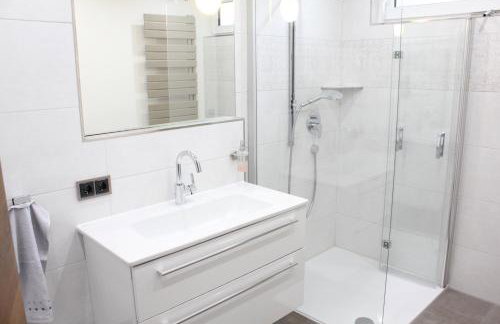 Hochwertige Sonneninsel mit Aussicht - Foto 12