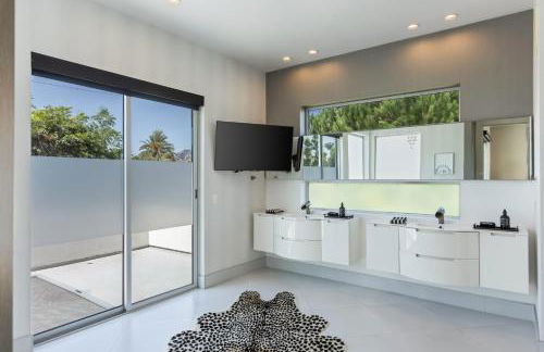 5BR Modern West Hollywood Retreat - Foto 40