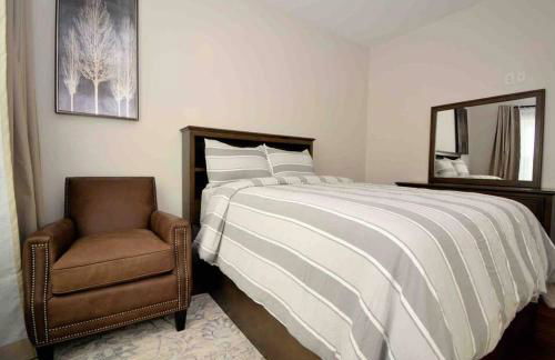 9 Bedroom Saratoga Retreat, In-Ground Heated Pool, HotTub, Firepit, Gourmet Kitchen, Private Office - Foto 66