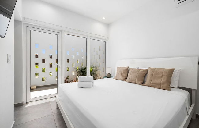 Newly Built Private Pool 3BR Parking Wi-fi - Foto 9