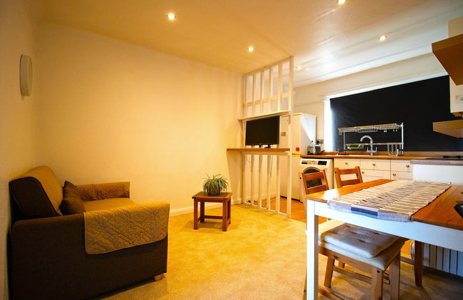 Straight Inn - Photo 39