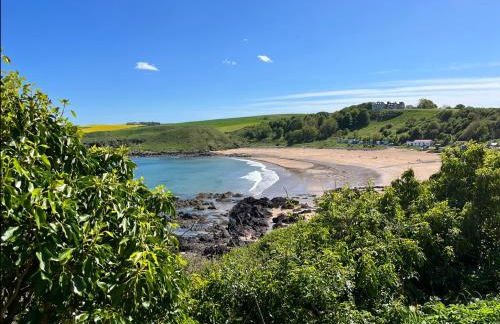 Romantic luxury Cottage right next to the ocean - Photo 9