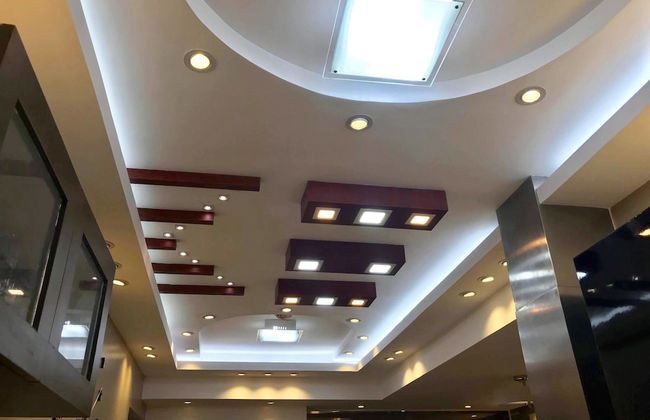 Maui 2 Bedroom Condo at Azure Urban Resort Residences - Foto 1