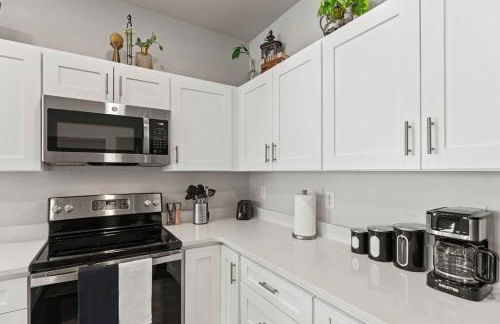 Brand New 3BD 2 5BTH Triplex Unit Near Downtown - Foto 12