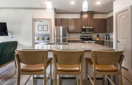 Landing Amazing 1BD Courtyard Pool - Photo 39