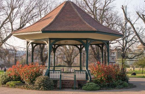 New! Lovely 1BR Flat with Patio in Herne Hill - Foto 17