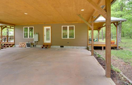 Bullfrog Bluff Mountain View Cabin with Deck! - Foto 32