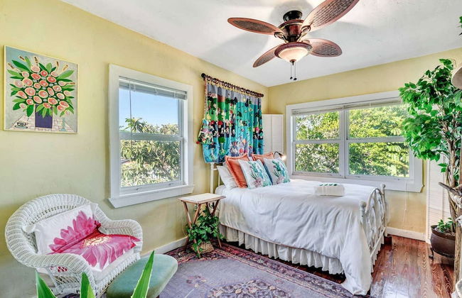 The Secret Garden Home Close to Beach, Shops, Restaurants, Pet Friendly, Close to Lucerne Ave! - Foto 5