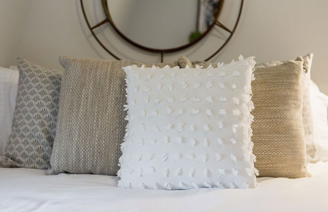 Homey & Elegant 3-bedroom House in the Annex - Foto 8