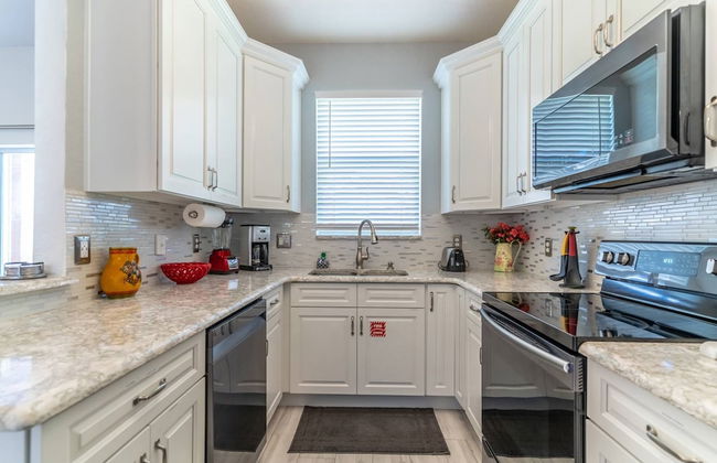 528 Regal Palms - Photo 7