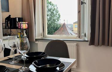 Gemütliche Altbauwohnung direkt am Bahnhof - Ruhig, Zentral mit Küche - Foto 2