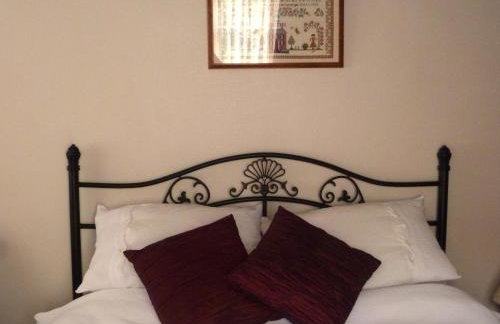 The Old Stores, a Grade II listed cottage in the delightful village of Georgeham, is ideal for beach, surfing, walking & cycling holidays - Foto 9