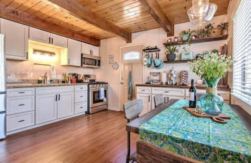 Blissfully Wild -with Hot Tub and pets are welcome - Foto 28