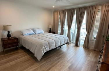 Steps From Beach & Boardwalk, Ocean Views with 5 Decks, 3 Cars - Foto 8