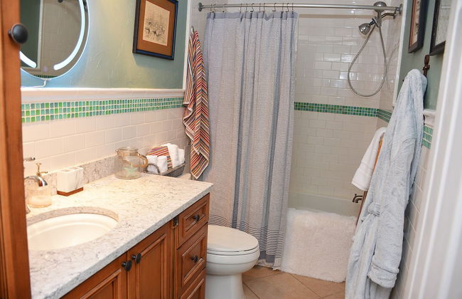 68 East Grand Ave - Photo 24