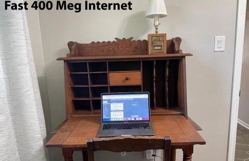 Clayton's 1910 Restored Mill House-near Burlington - Foto 21