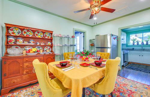 18 Mi to Skiing Colorful Home in Springfield! - Photo 2