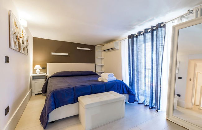 Cool Flat at Via dei Mille by Napoliapartments - Foto 3