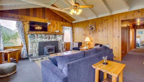 Rustic Coastal Smith River Cottage with Ocean Views! - Foto 5