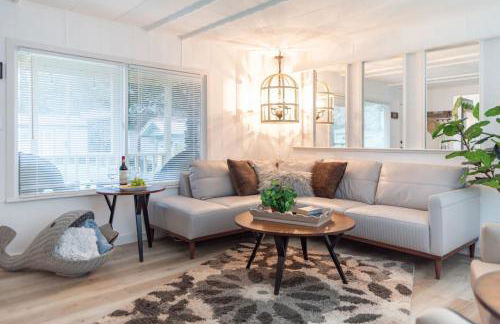 Stylish and Spotless Beach Getaway - Foto 2