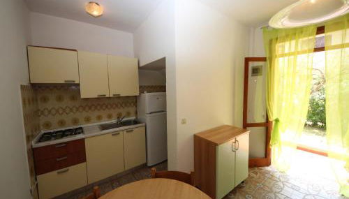 Functional Flat in a Peaceful Area of Rosolina - Photo 2