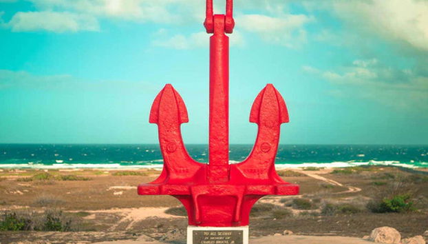 La célèbre ancre rouge d'Aruba