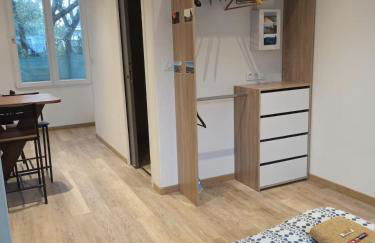 Studio au calme rénové 2023 avec garage - Foto 6