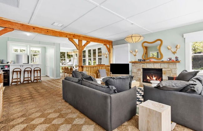 Portsea Paradise Pool and Tennis Court - Photo 17