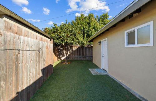 Dog Friendly Home Near the Beach with Grill, Fire Pit, Enclosed Backyard - Foto 43