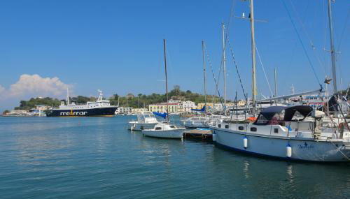 Appartamento Iasolino - Photo 1, Shopping Area