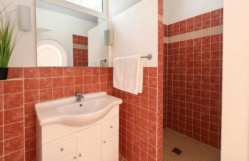 Mazet bord de mer - Plage de la Nartelle - Sainte Maxime - parking - calme & détente - Foto 13