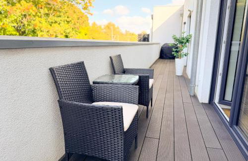 ImmoStay #3 - Penthouse mit zwei Balkonen & Seeblick, Parking & WiFi - Foto 17