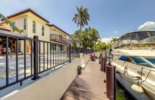 Pool and Home Theater Lighthouse Point Home! - Foto 33