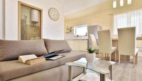 Apartments Mica - Photo 5