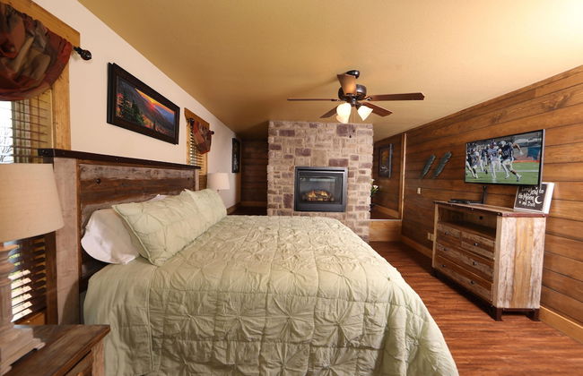 Above It All - Four Bedroom Cabin - Foto 7