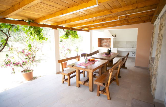 Villa Tina with Private Pool - Foto 12