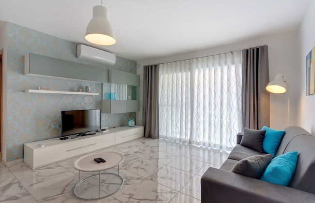 Luxury 2 Bedroom Apartment by the Sea - Foto 1