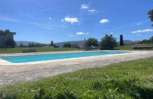 casa rural de un artista en plena naturaleza piscina y parque de esculturas en villarcayo - Photo 18