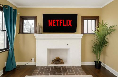 10 Mins To The Big House and Sleeps Up To 10 Guests - Foto 70