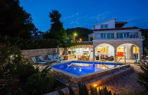 Pet Friendly Home In Blato With Wifi - Photo 13